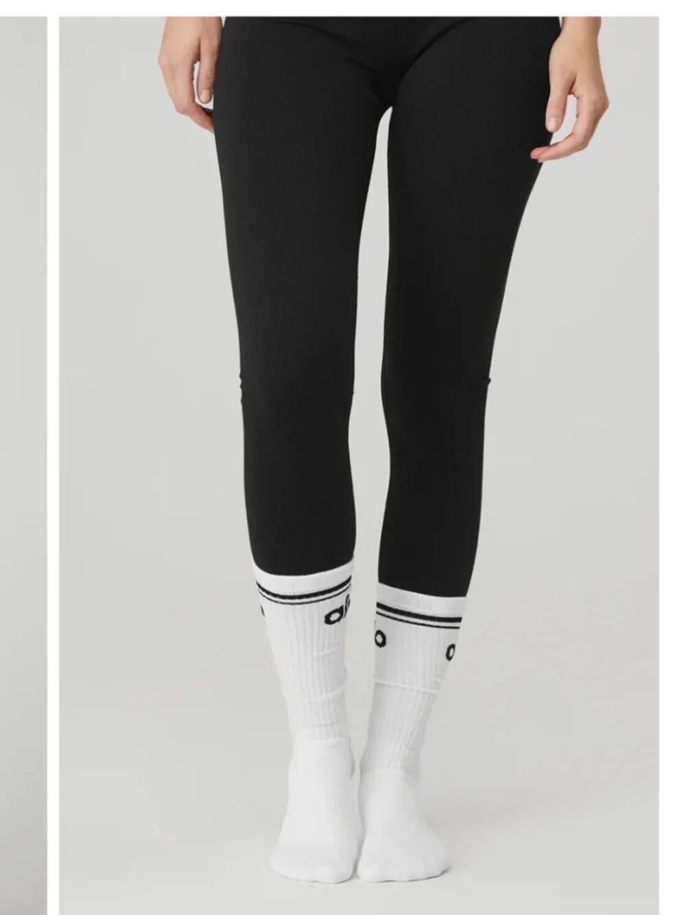 ALO Yoga Women's Throwback Barre Sock White/Black | Size M/L (8-11) | Brand New